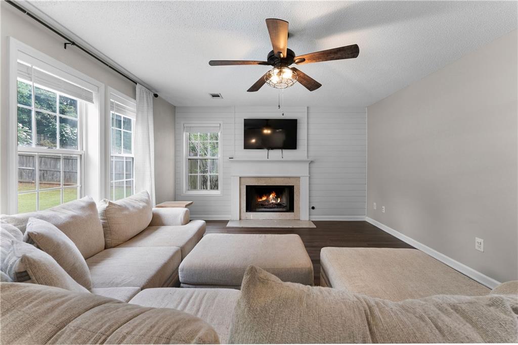 5560 Sylvania Drive SE