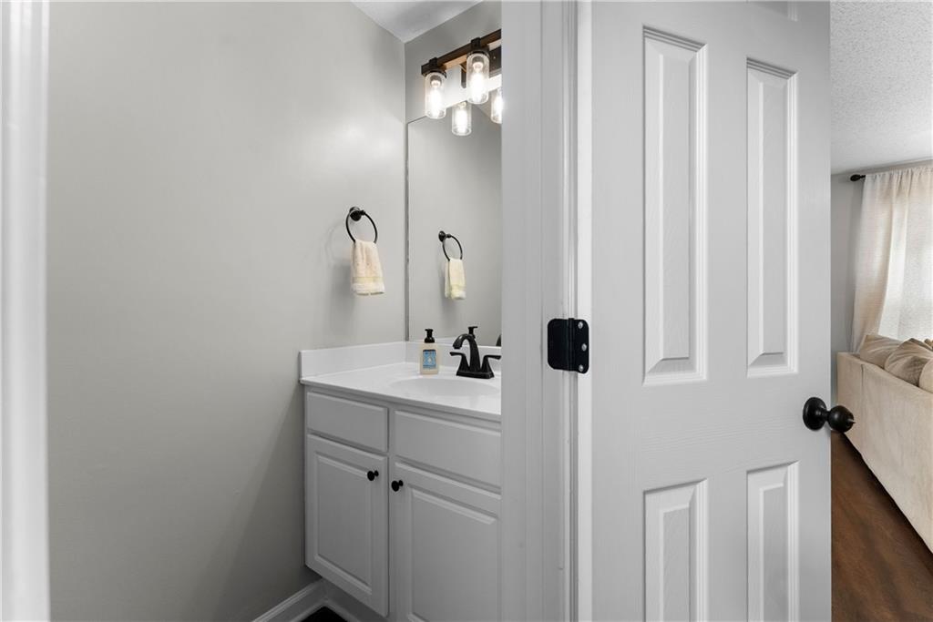 5560 Sylvania Drive SE