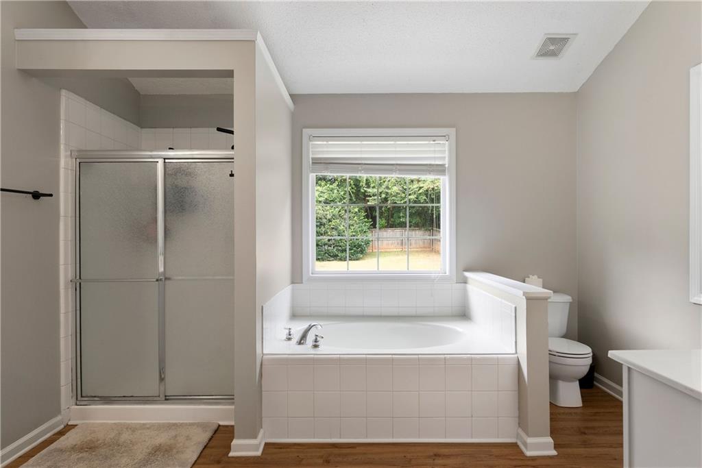 5560 Sylvania Drive SE