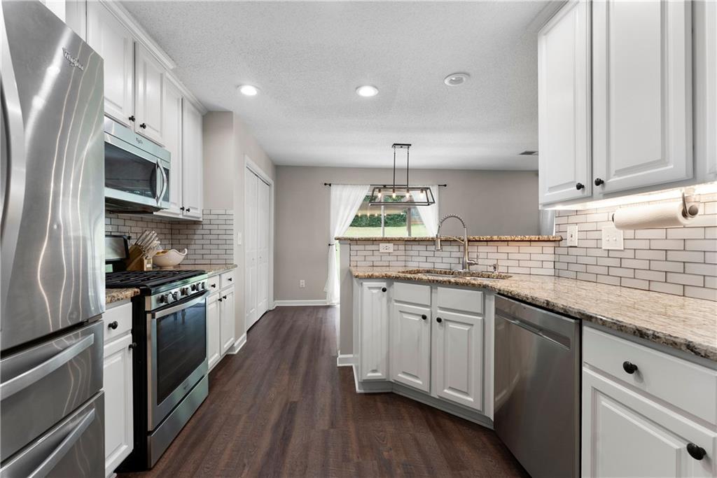 5560 Sylvania Drive SE