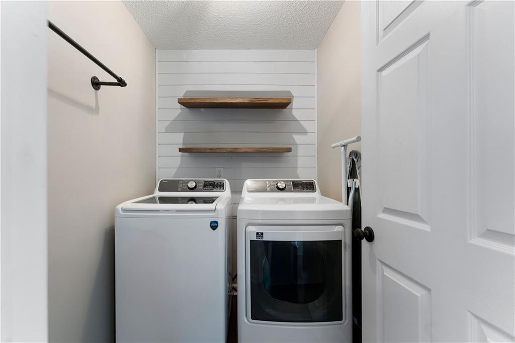 5560 Sylvania Drive SE