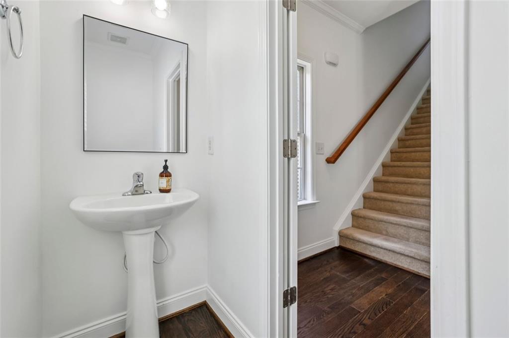 2932 Ashlyn Pointe Drive