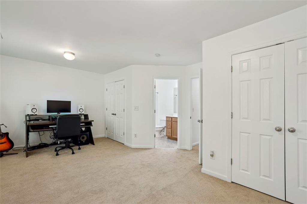 2932 Ashlyn Pointe Drive