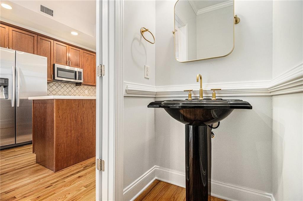 774 Inman Mews Drive NE