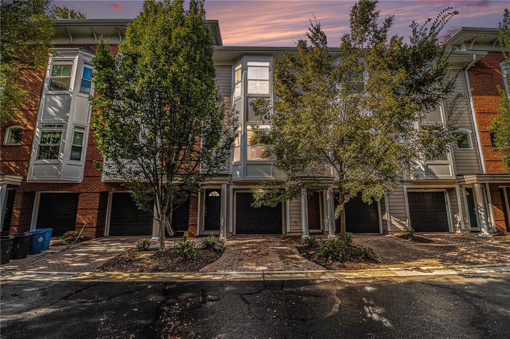 774 Inman Mews Drive NE