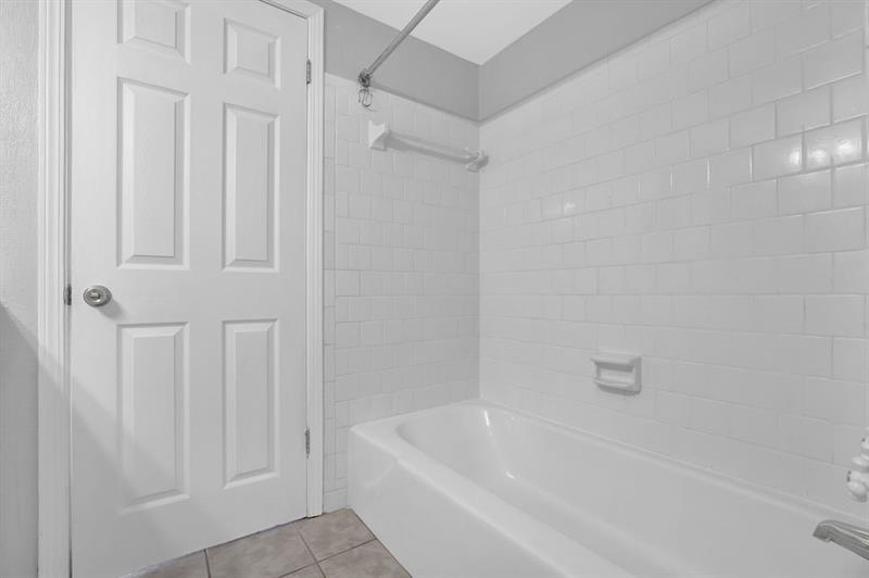 6851 Roswell Road Unit C7