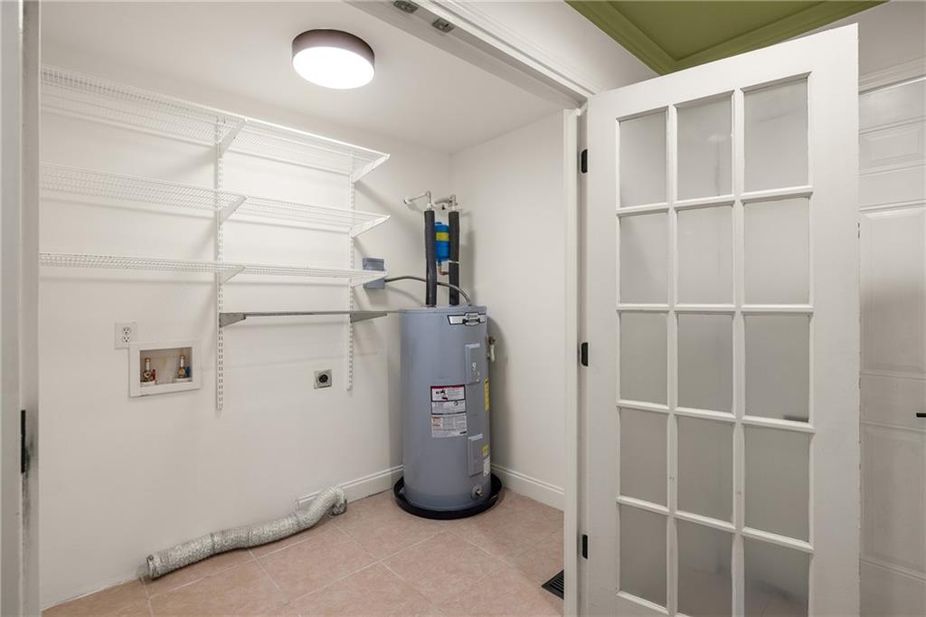 2880 Glenwood Avenue SE