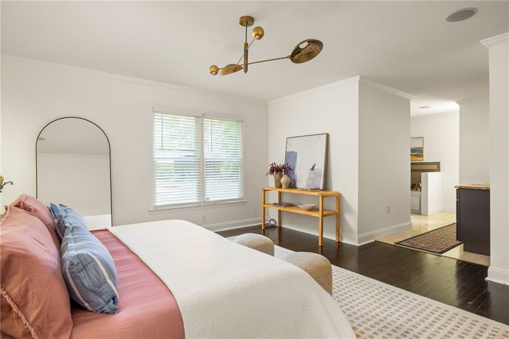 2880 Glenwood Avenue SE