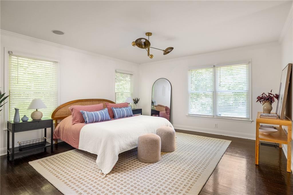 2880 Glenwood Avenue SE