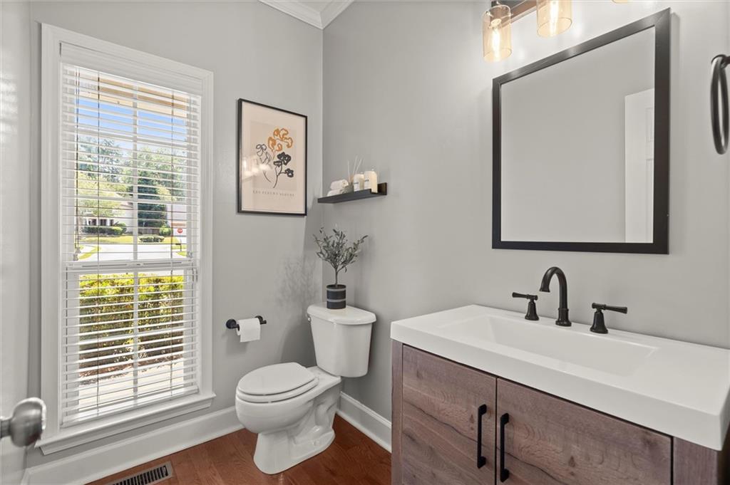 1906 Hidden Springs Path SE