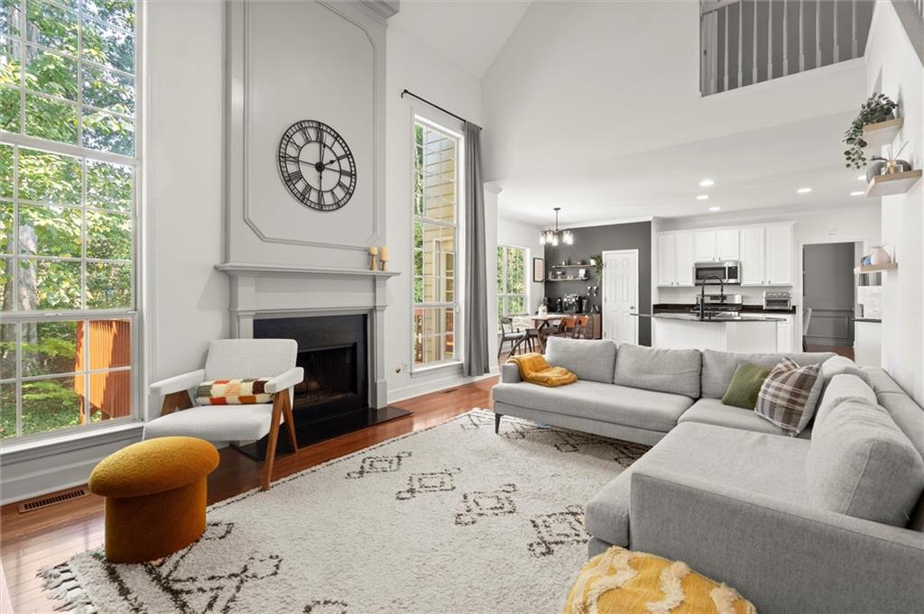 1906 Hidden Springs Path SE