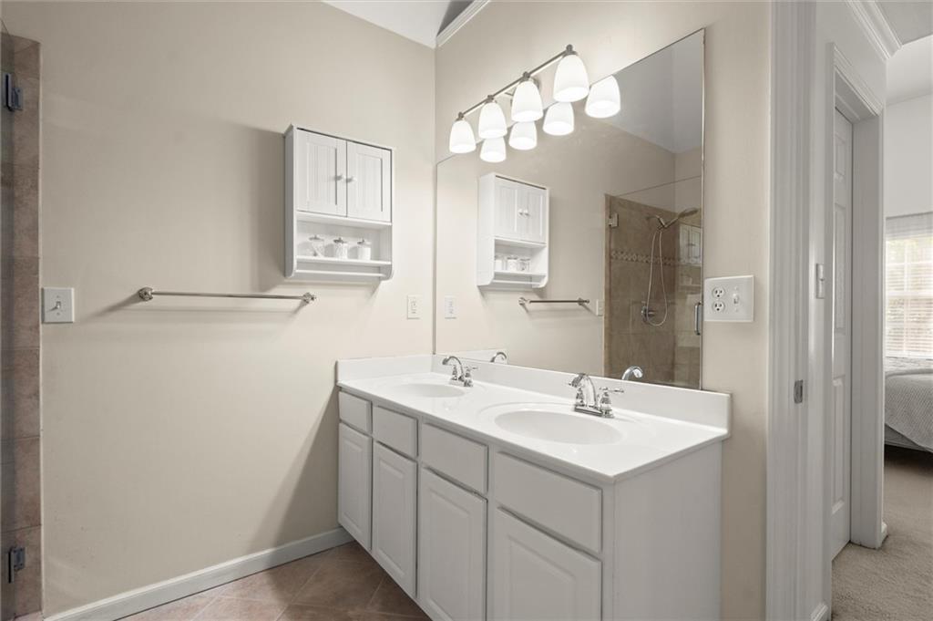 1906 Hidden Springs Path SE