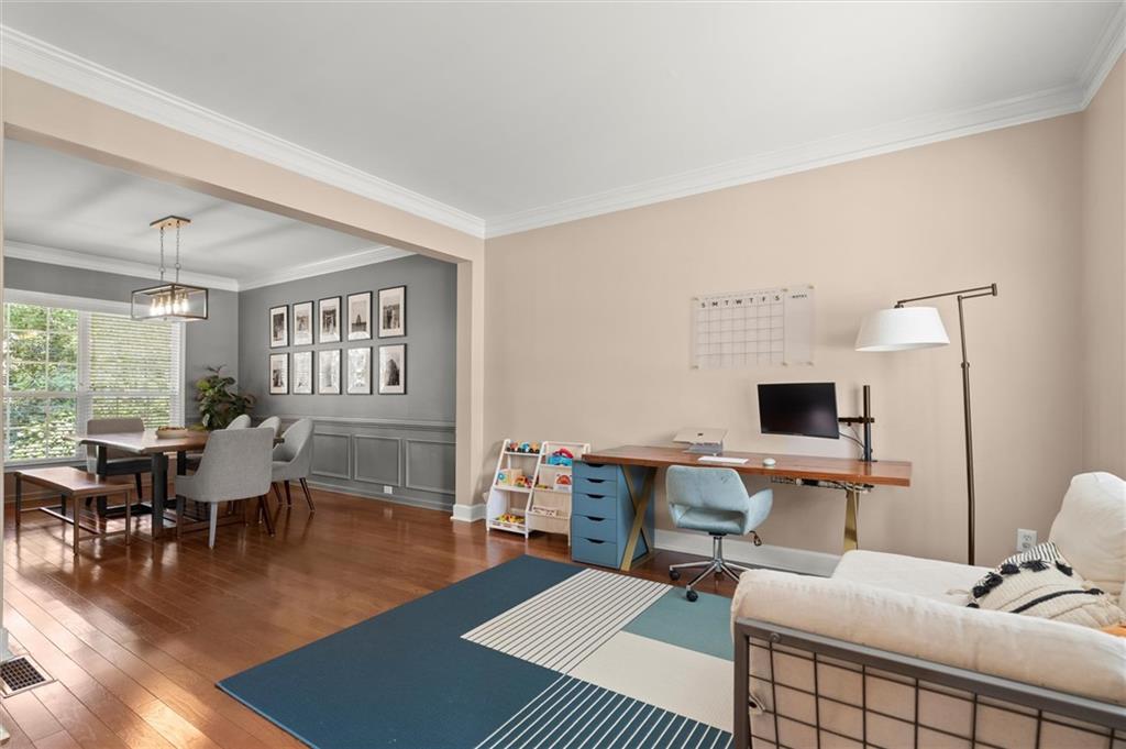 1906 Hidden Springs Path SE