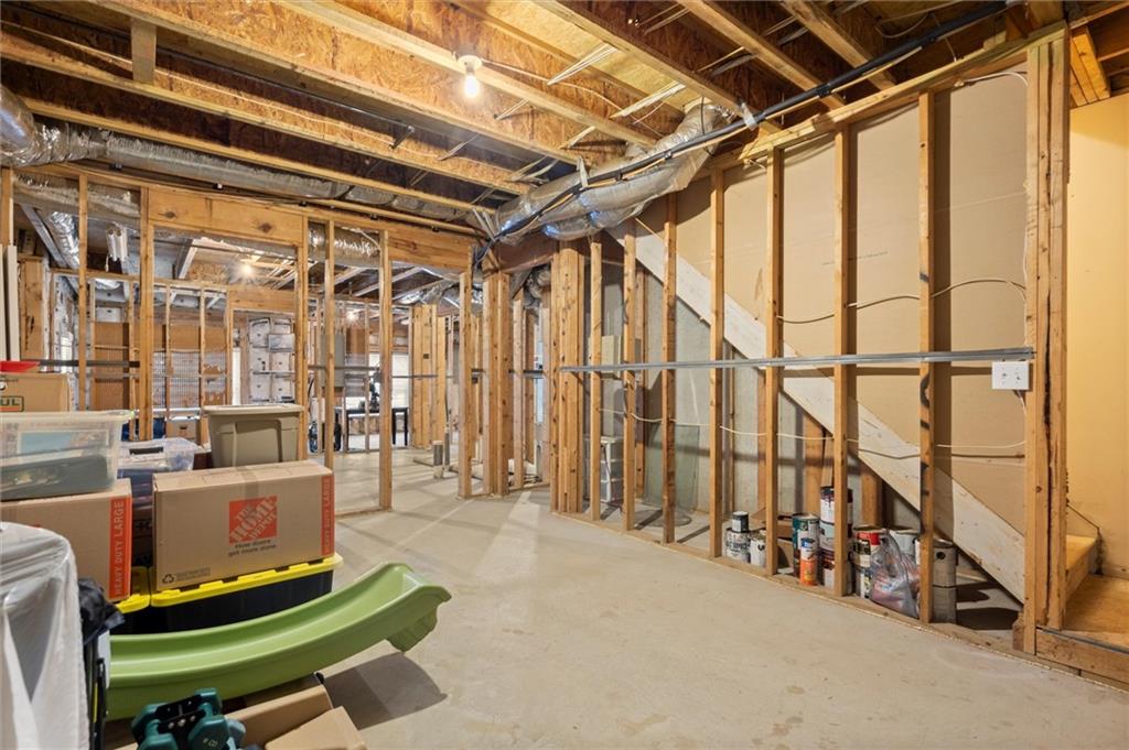 1906 Hidden Springs Path SE