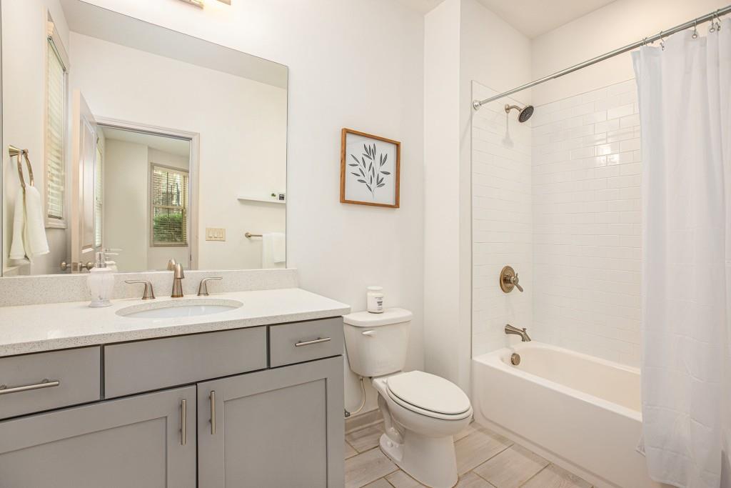 1216 Virginia Court NE Unit 8A