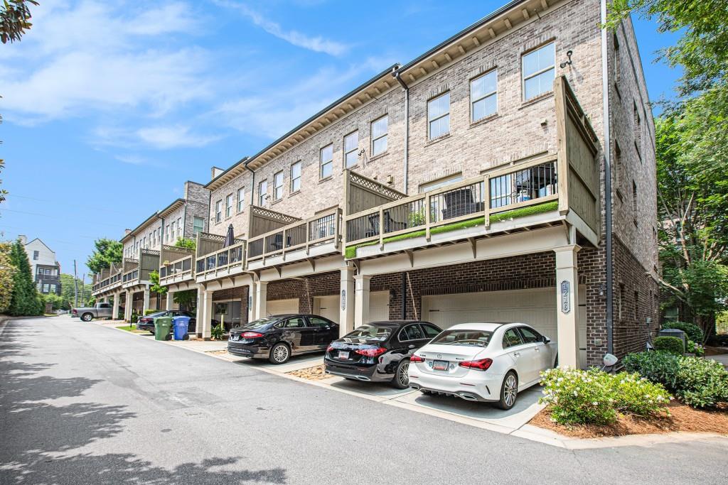 1216 Virginia Court NE Unit 8A