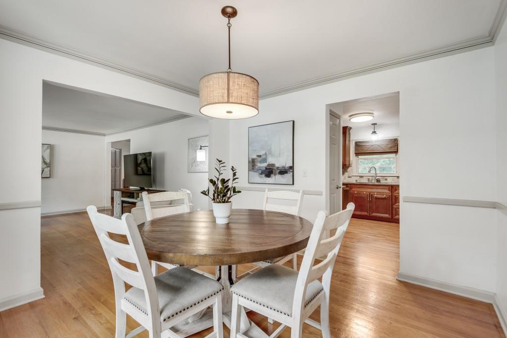 2430 Sherbrooke Court NE