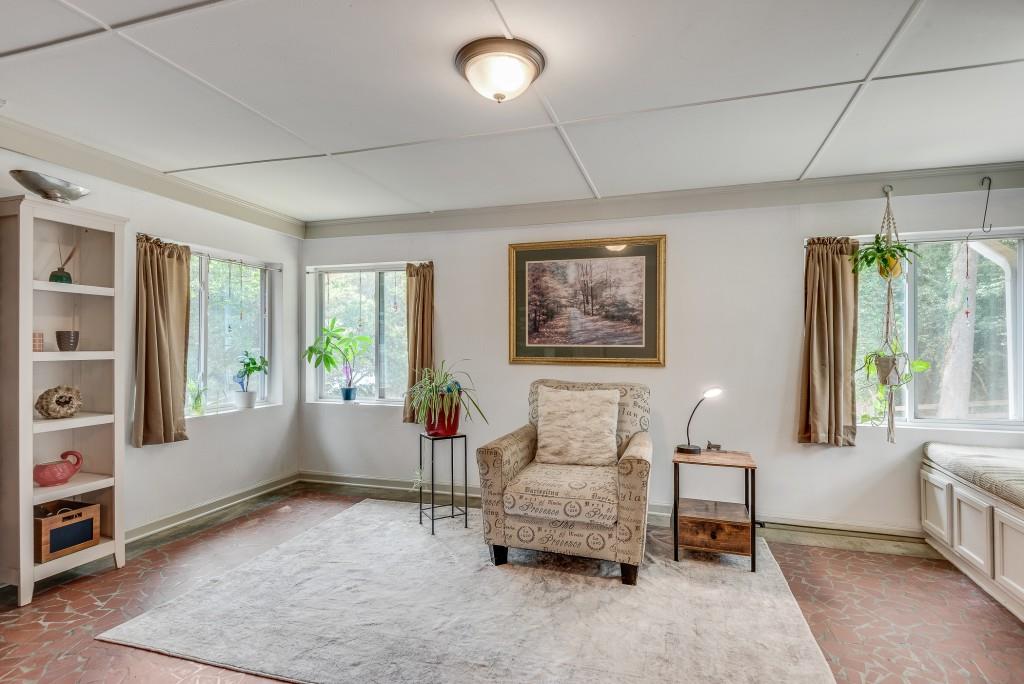 2430 Sherbrooke Court NE