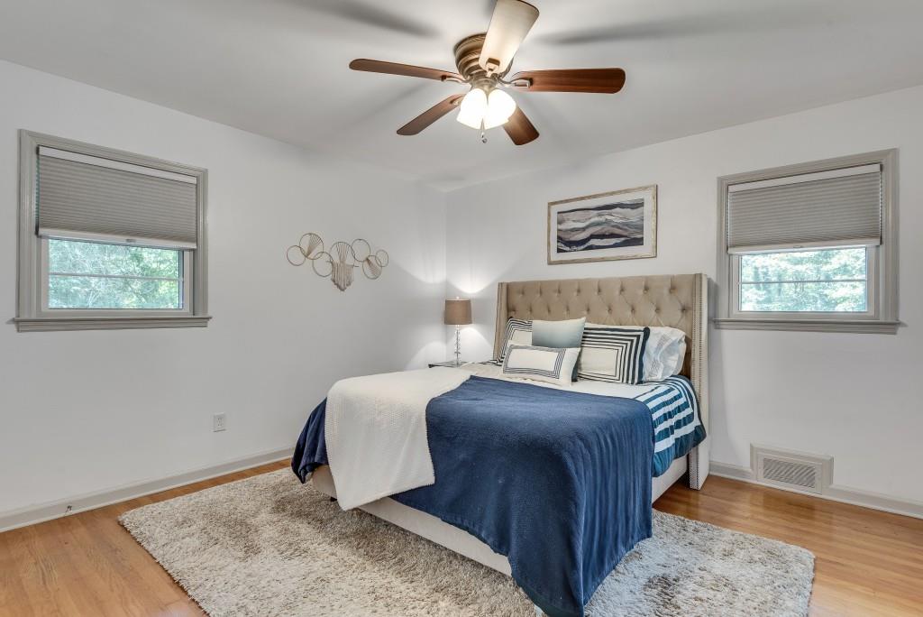 2430 Sherbrooke Court NE