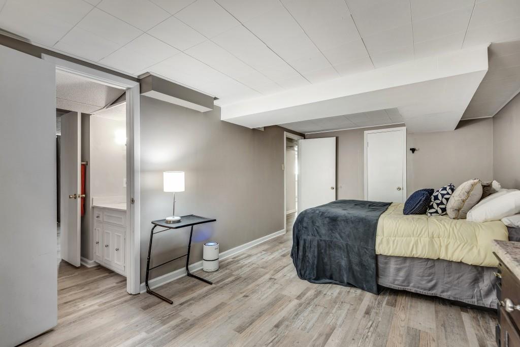 2430 Sherbrooke Court NE