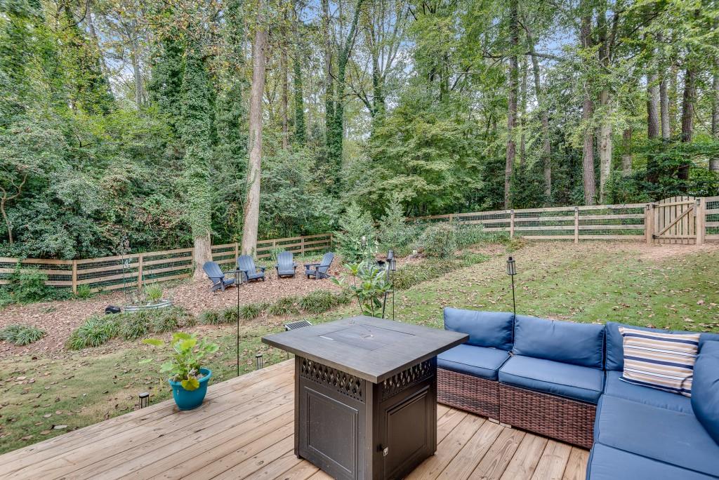 2430 Sherbrooke Court NE