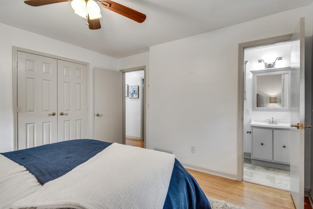 2430 Sherbrooke Court NE