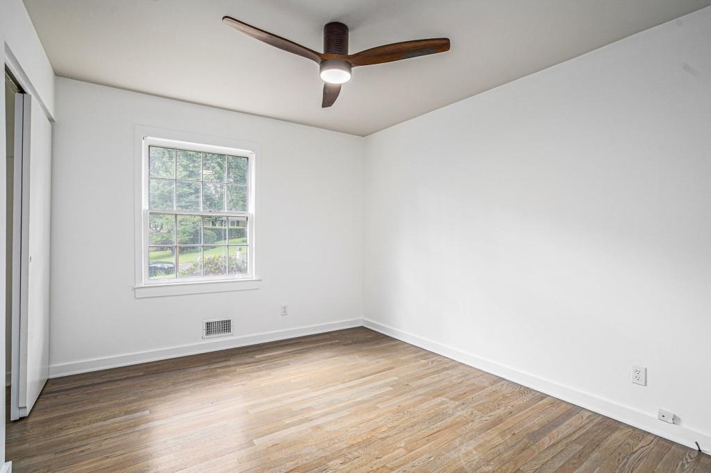 3390 Kenland Road SE