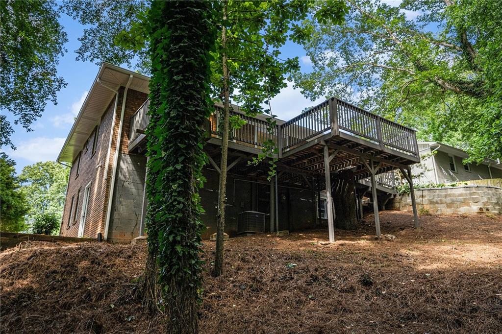 3390 Kenland Road SE