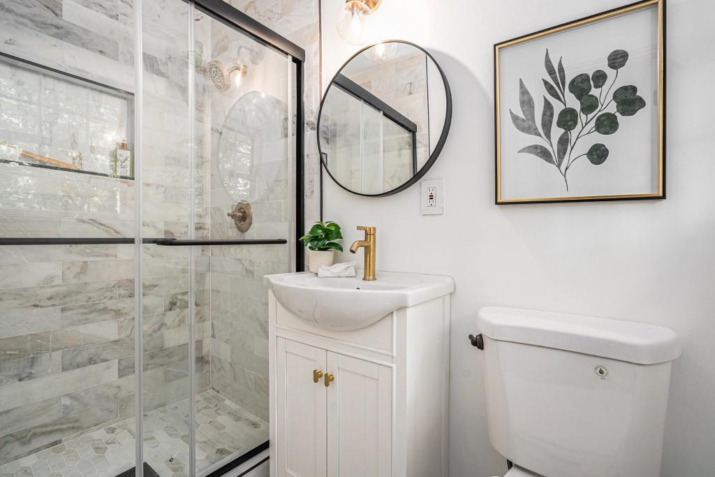 3390 Kenland Road SE