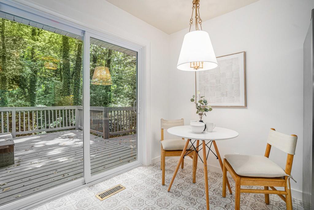 3390 Kenland Road SE