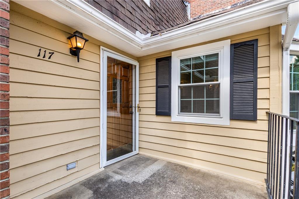 117 Woodbury Place