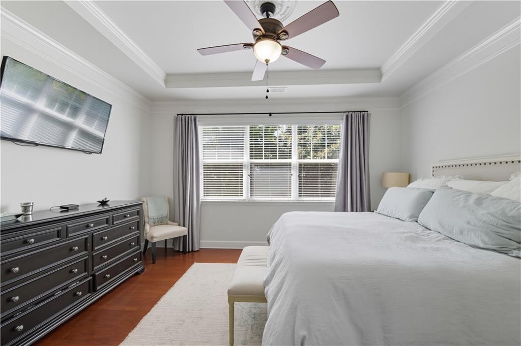 2044 Cobblestone Circle NE