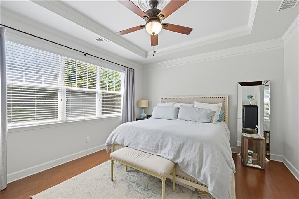 2044 Cobblestone Circle NE