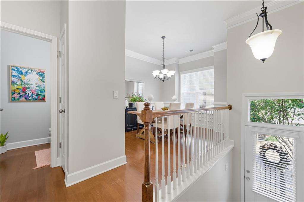 2044 Cobblestone Circle NE