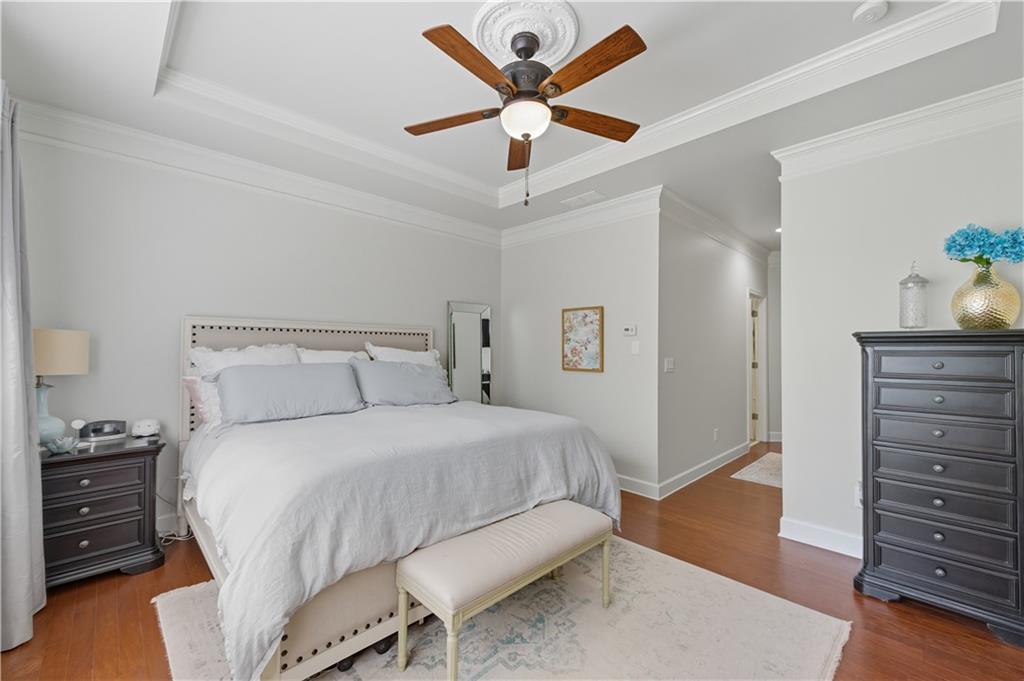 2044 Cobblestone Circle NE