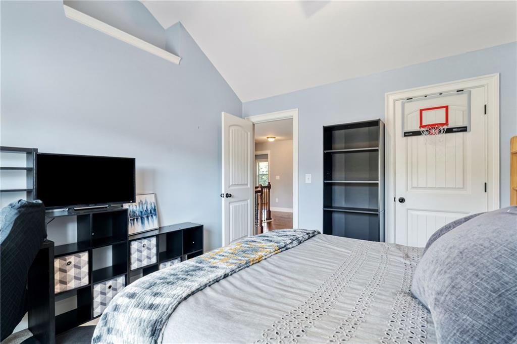 4395 Saint Andrews Crest Drive