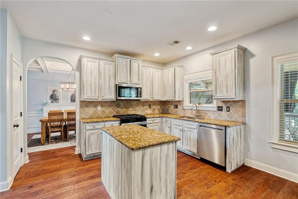 4395 Saint Andrews Crest Drive