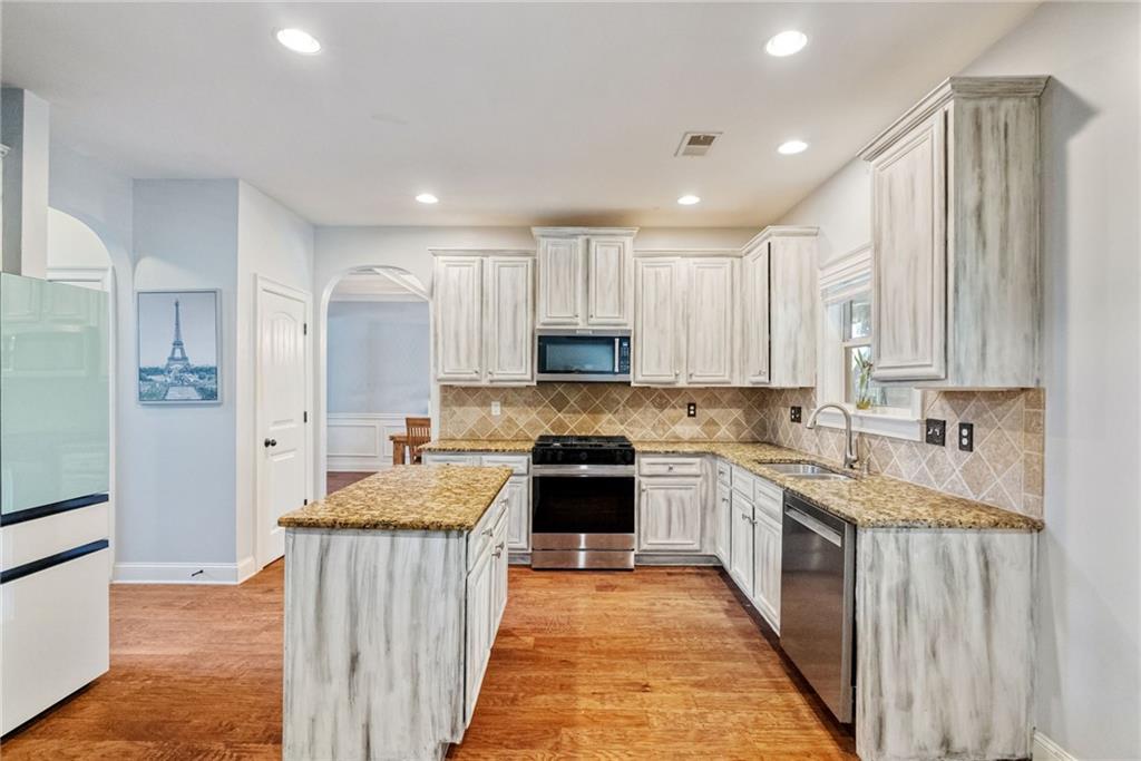 4395 Saint Andrews Crest Drive