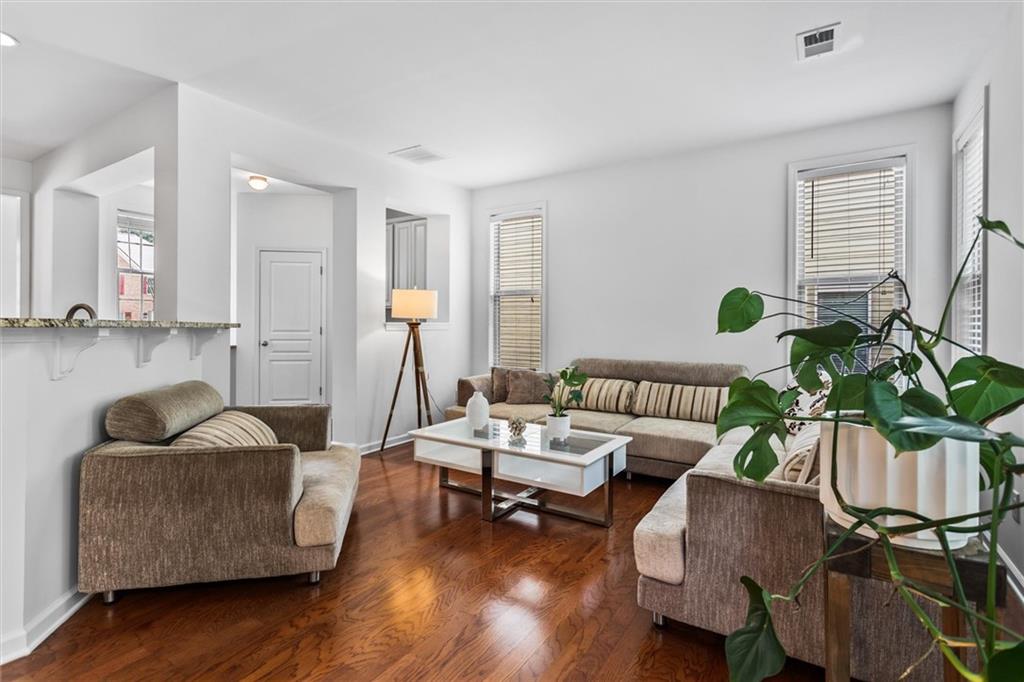 6175 Beaver Crossing Drive