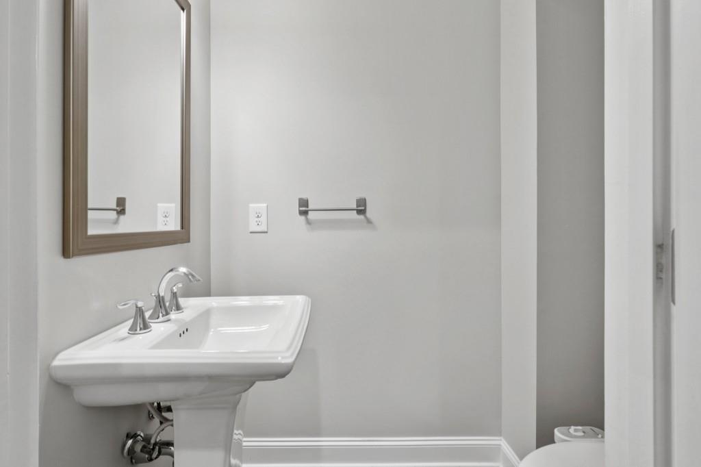 3899 Glenview Club Lane