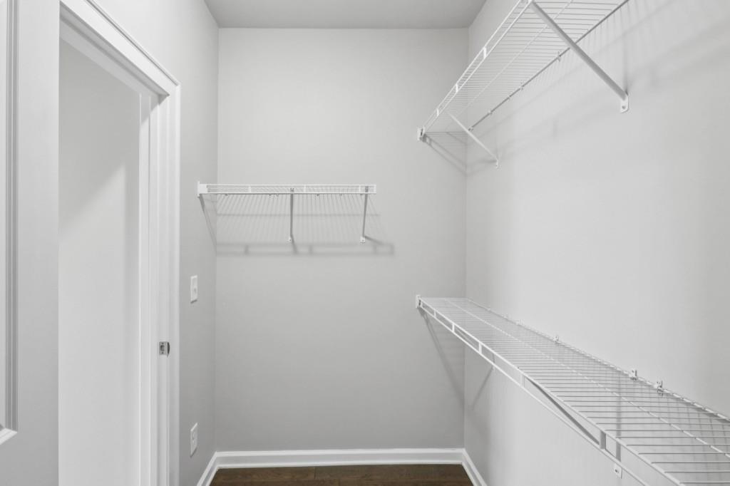 3899 Glenview Club Lane