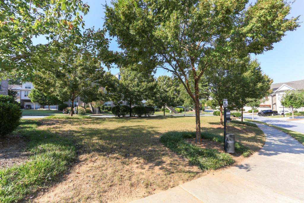 3899 Glenview Club Lane