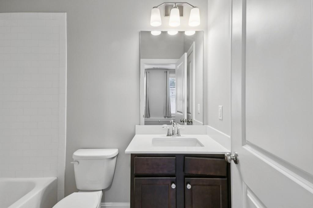 3899 Glenview Club Lane