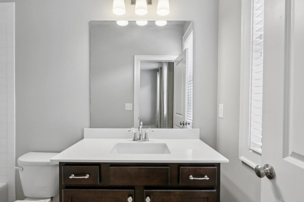 3899 Glenview Club Lane