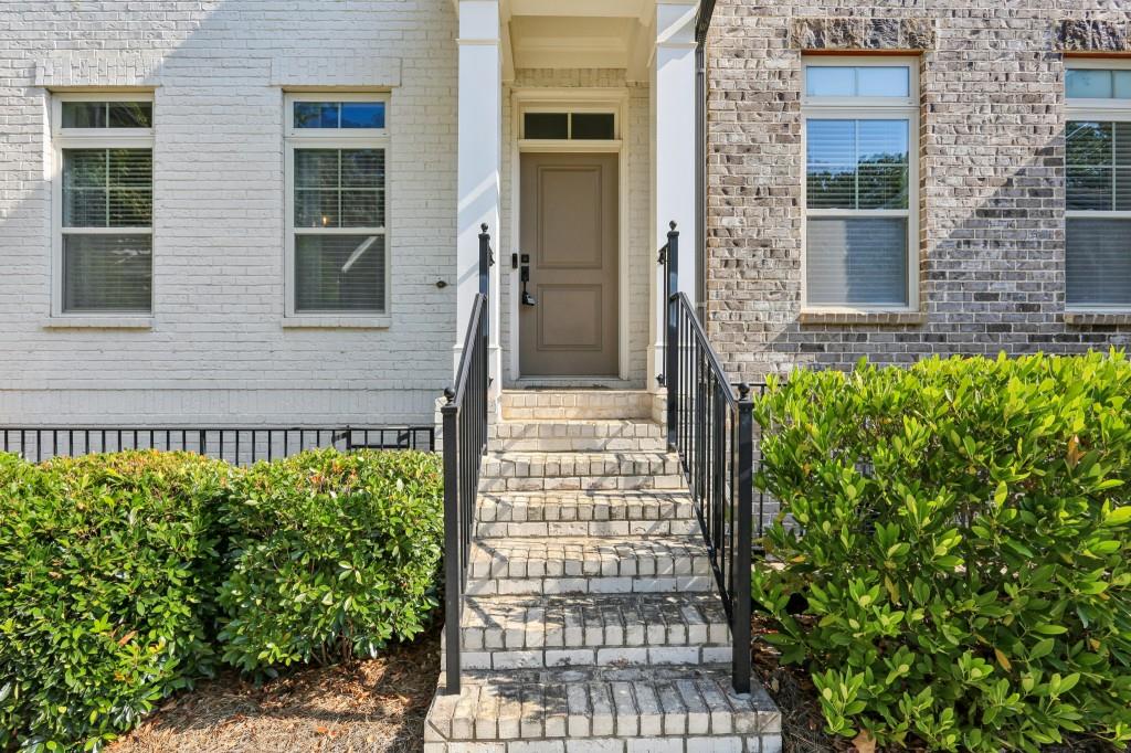 3899 Glenview Club Lane