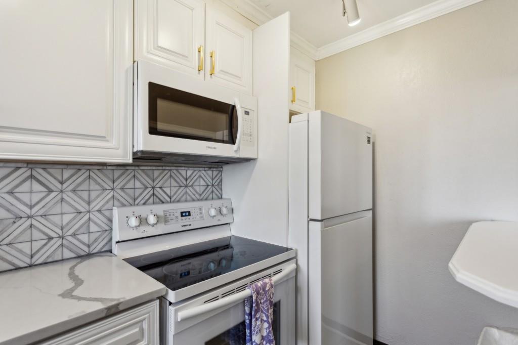 300 Peachtree Street NE