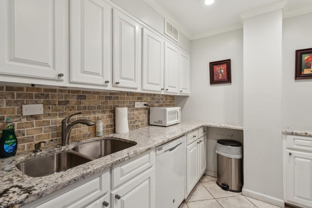 300 Peachtree Street NE