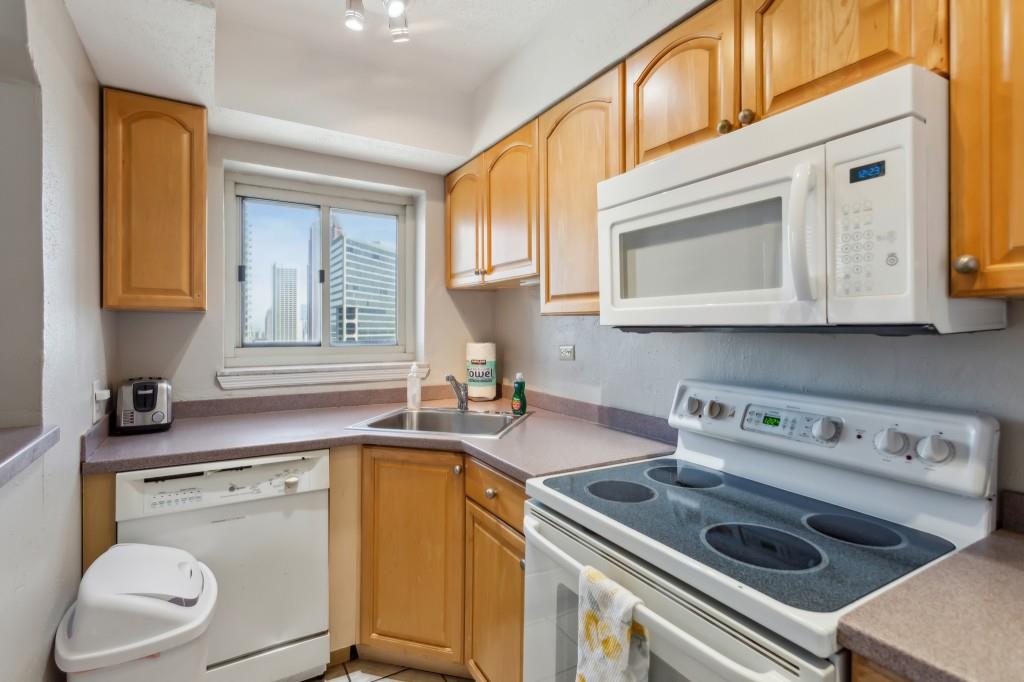 300 Peachtree Street NE