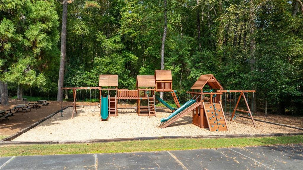 3690 Hermitage Drive