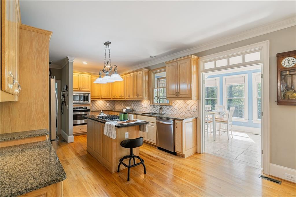 3690 Hermitage Drive